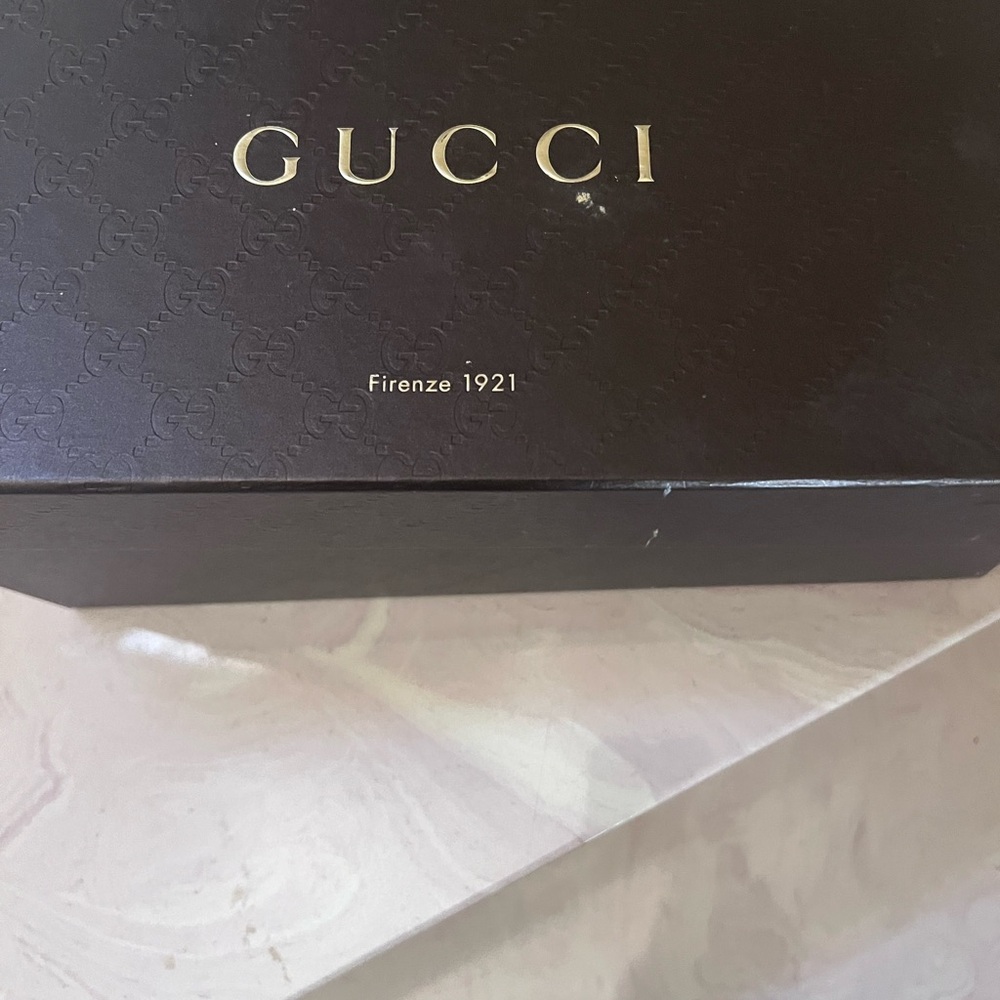Gucci box with shoes